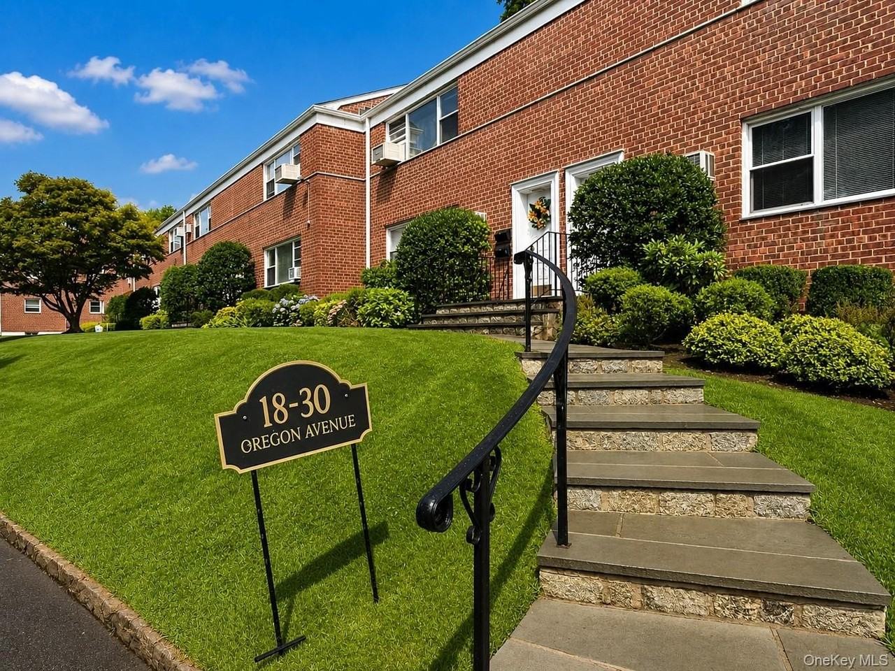 28 Oregon Ave #A - Photo 3 of 41
