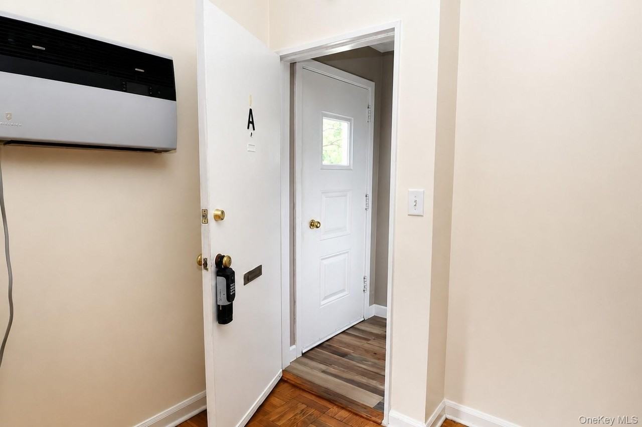 28 Oregon Ave #A - Photo 7 of 41