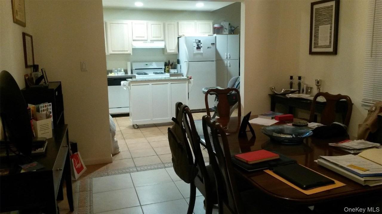 18 Dalex Ct - Photo 6 of 8