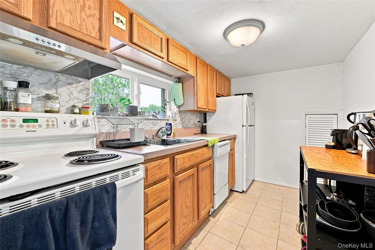 150 S 4th St - Photo 6 of 13