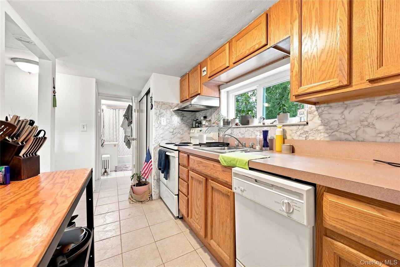 150 S 4th St - Photo 7 of 13