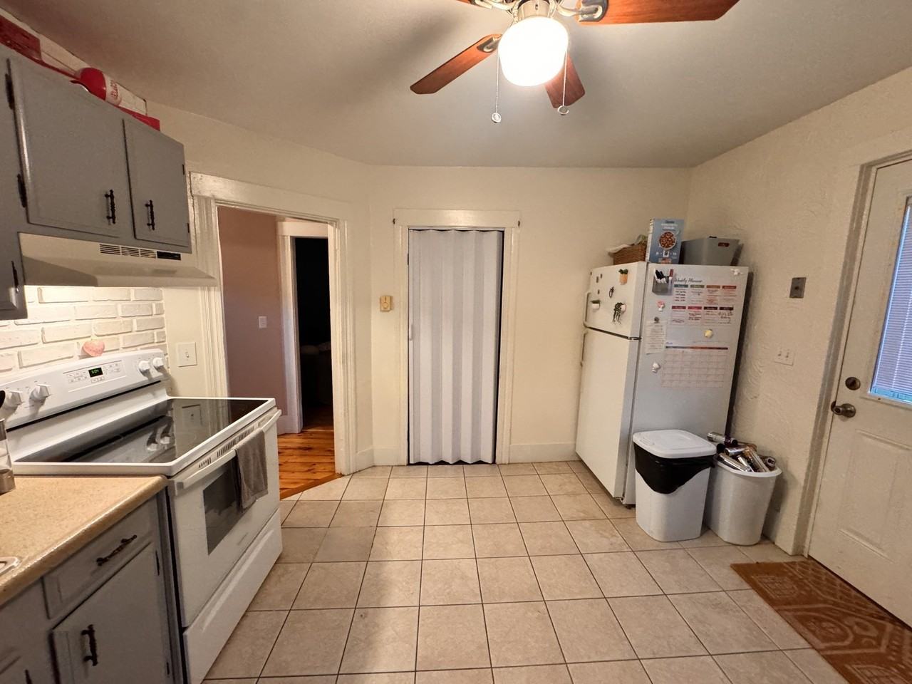 478 Main St #B - Photo 6 of 15