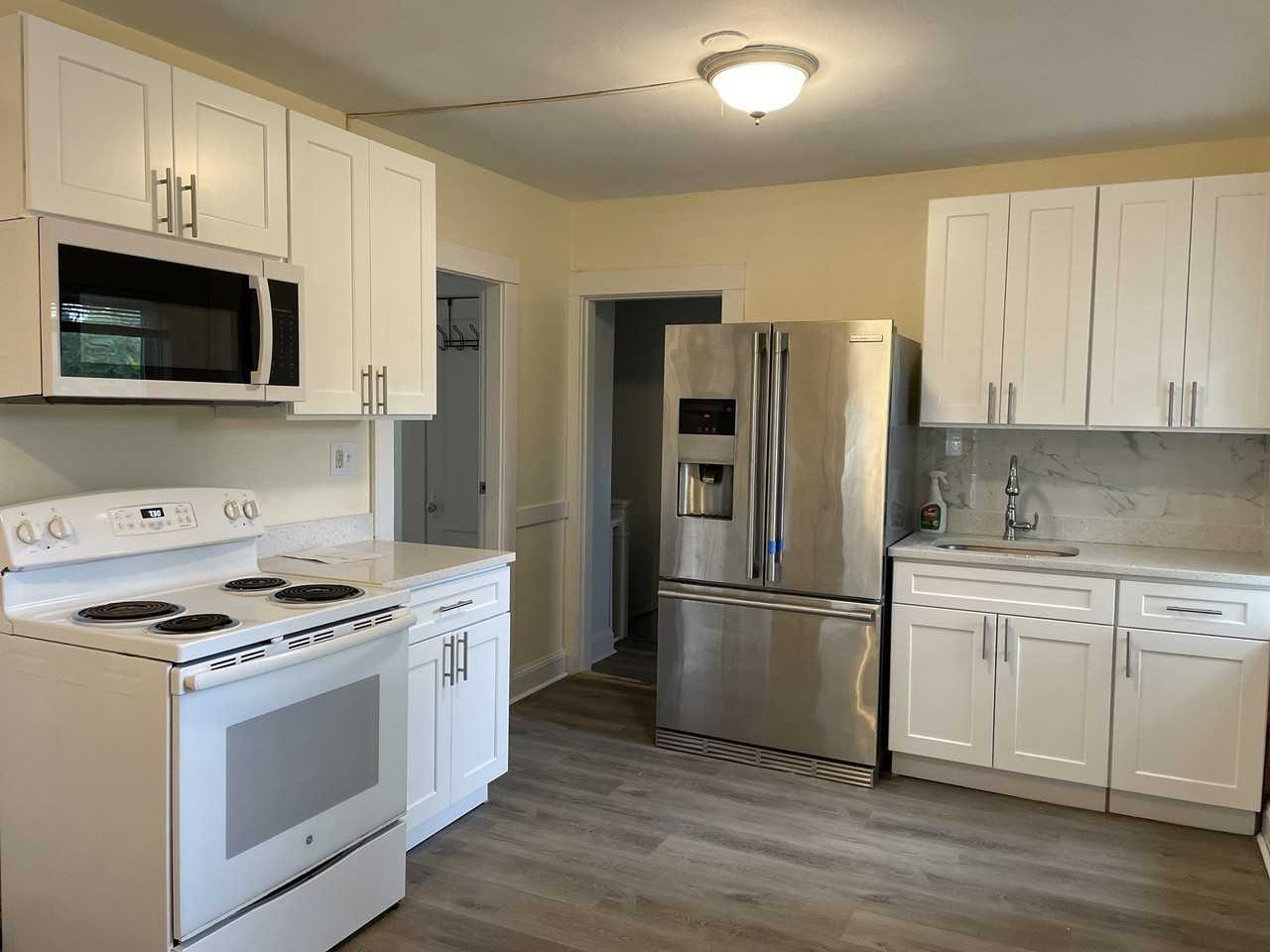 85 Town Hill St #85 - Photo 3 of 20