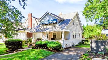 featured image of 1305 4th Ave