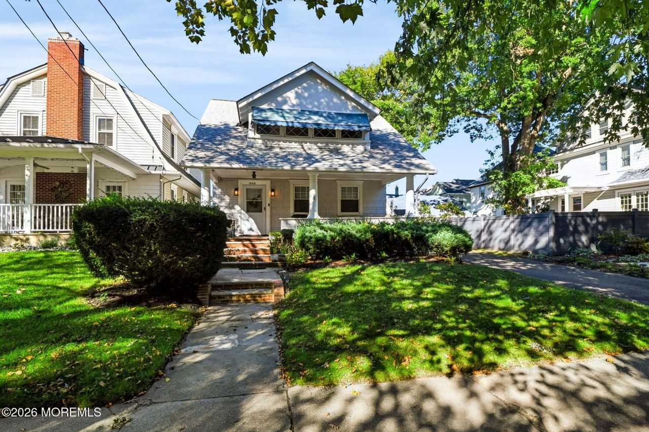 1305 4th Ave - Photo 4 of 40