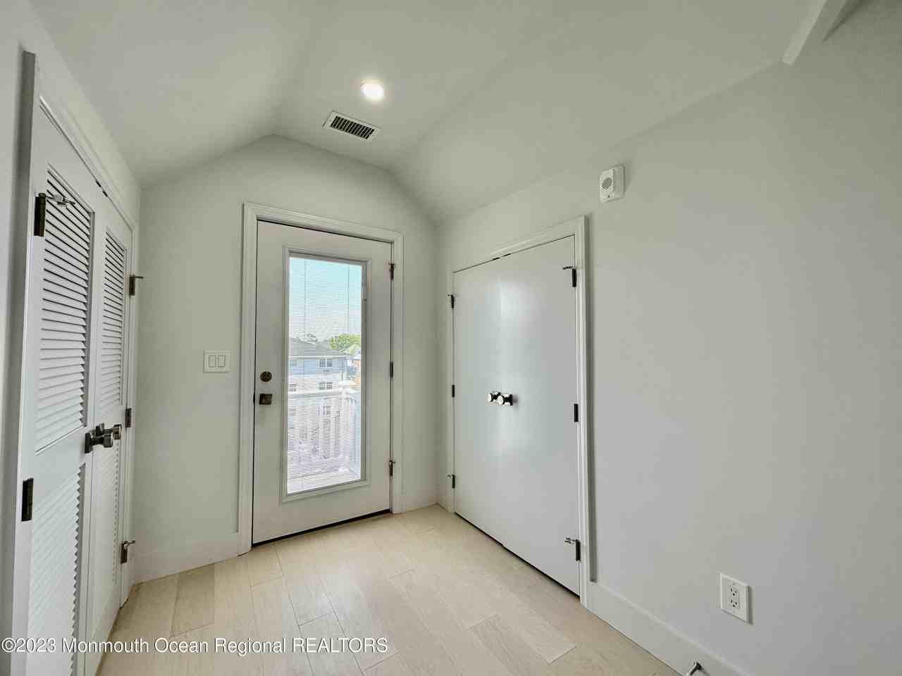 1000 Grand Ave #3 - Photo 2 of 16