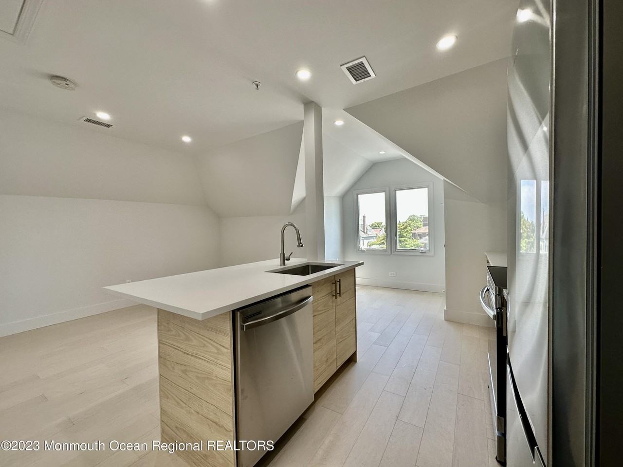 1000 Grand Ave #3 - Photo 7 of 16