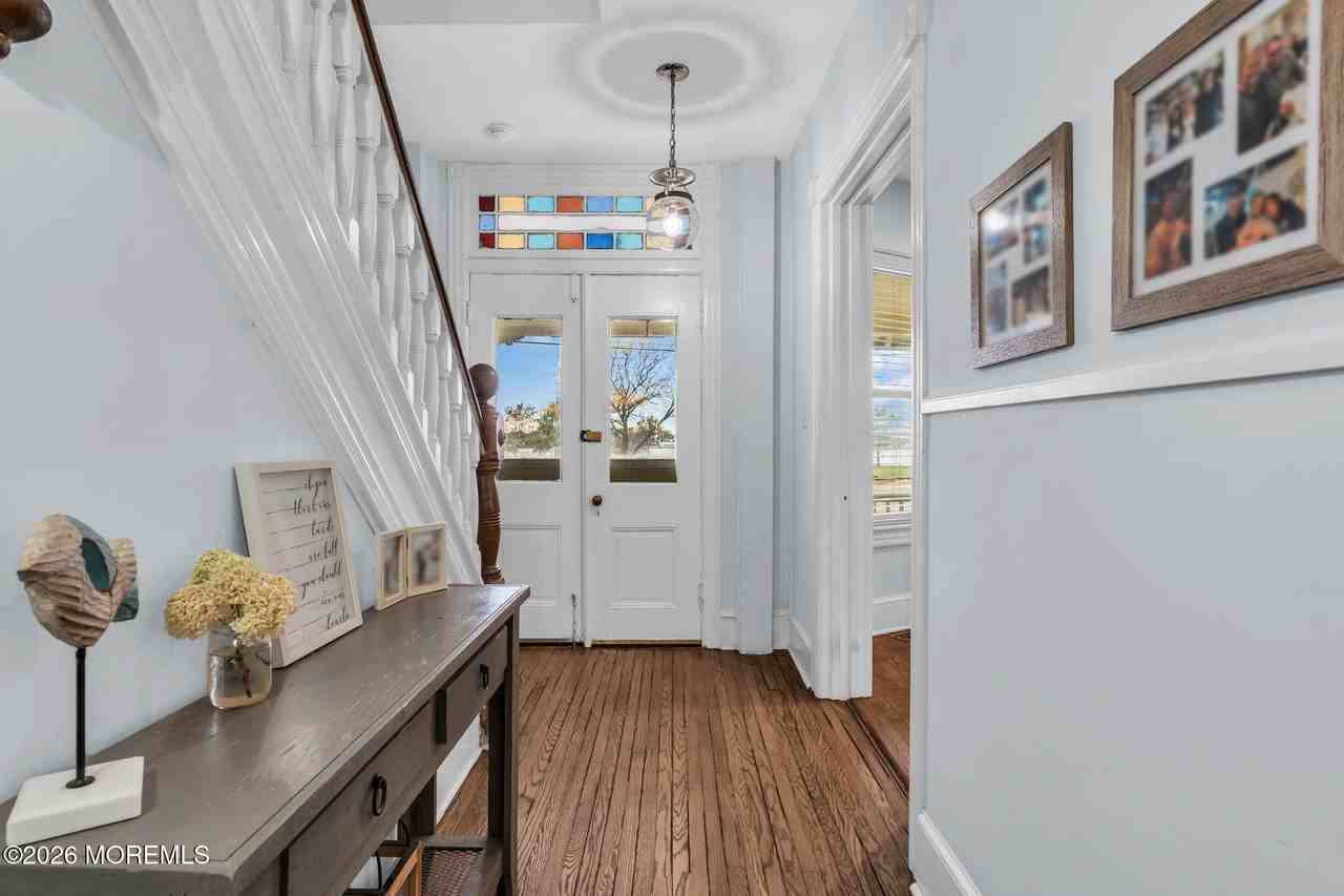 1607 River Rd - Photo 7 of 50