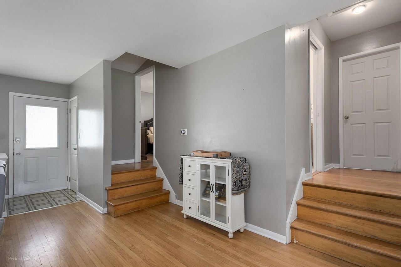 702 S School St - Photo 5 of 24