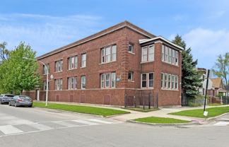 1840 W 65th St #2 - Photo 1 of 1