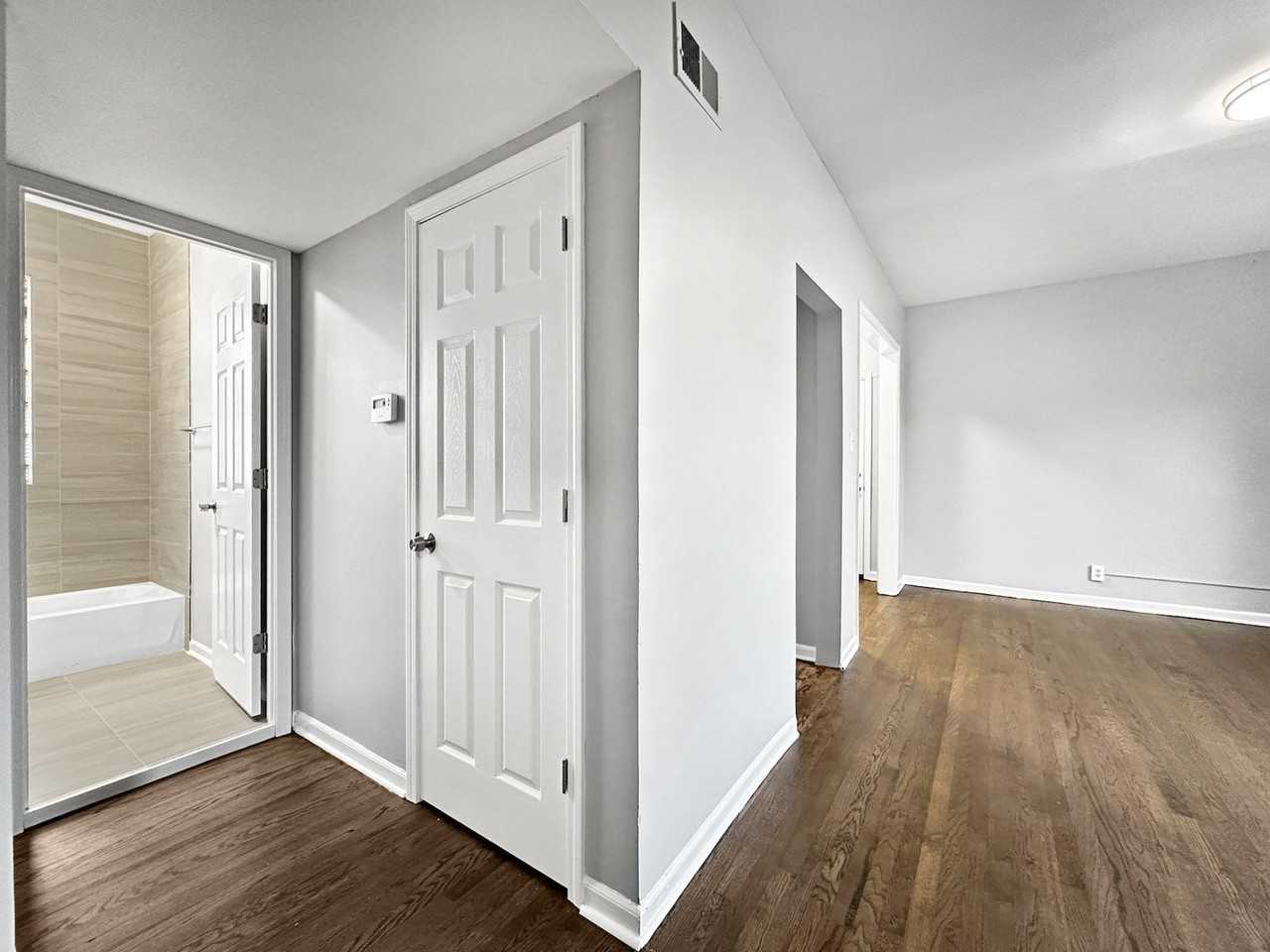 1840 W 65th St #2 - Photo 7 of 15