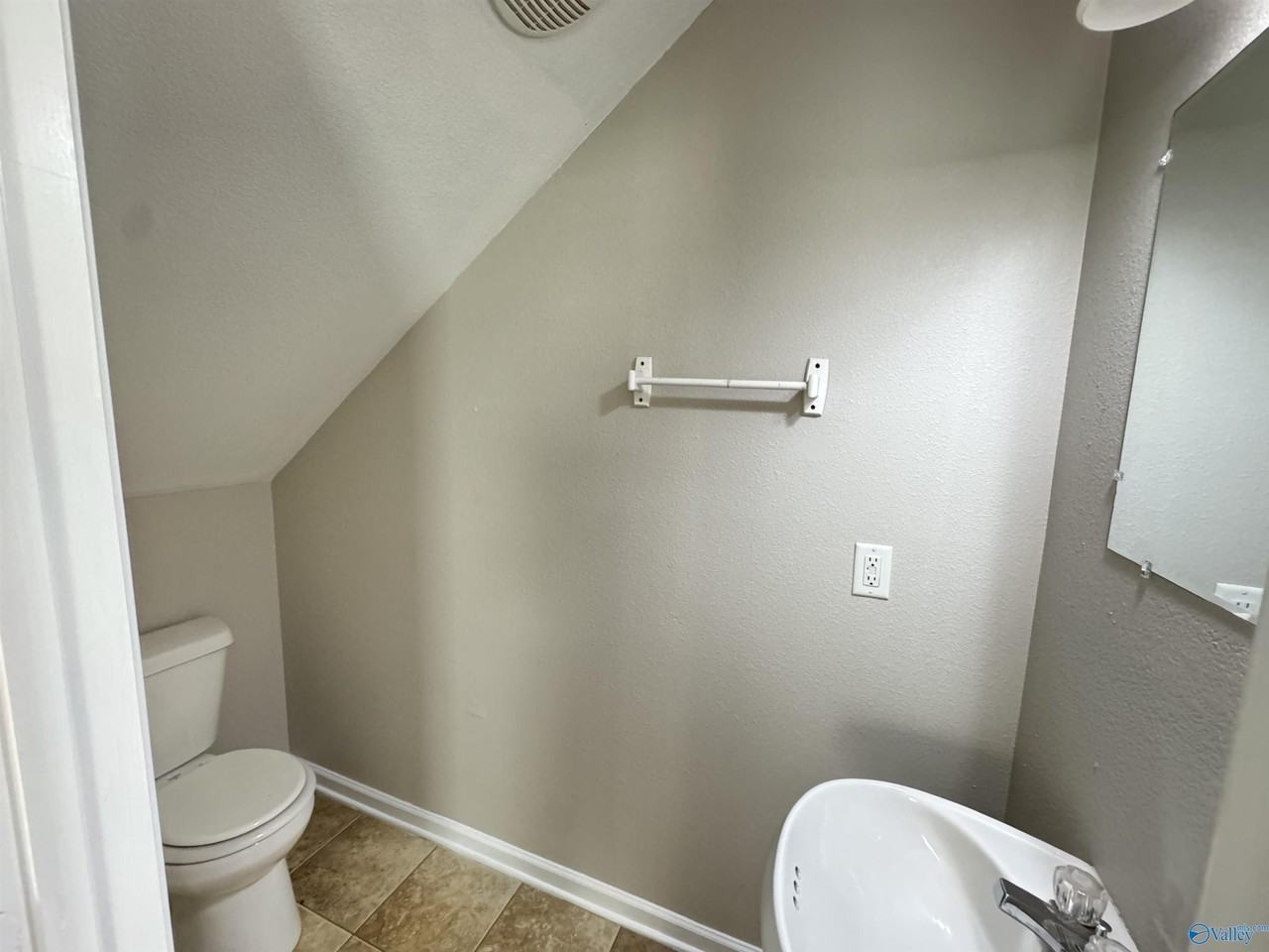 188 Cloverbrook Dr - Photo 6 of 13