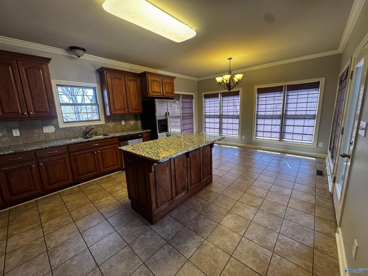 124 Lexi Ln - Photo 2 of 10