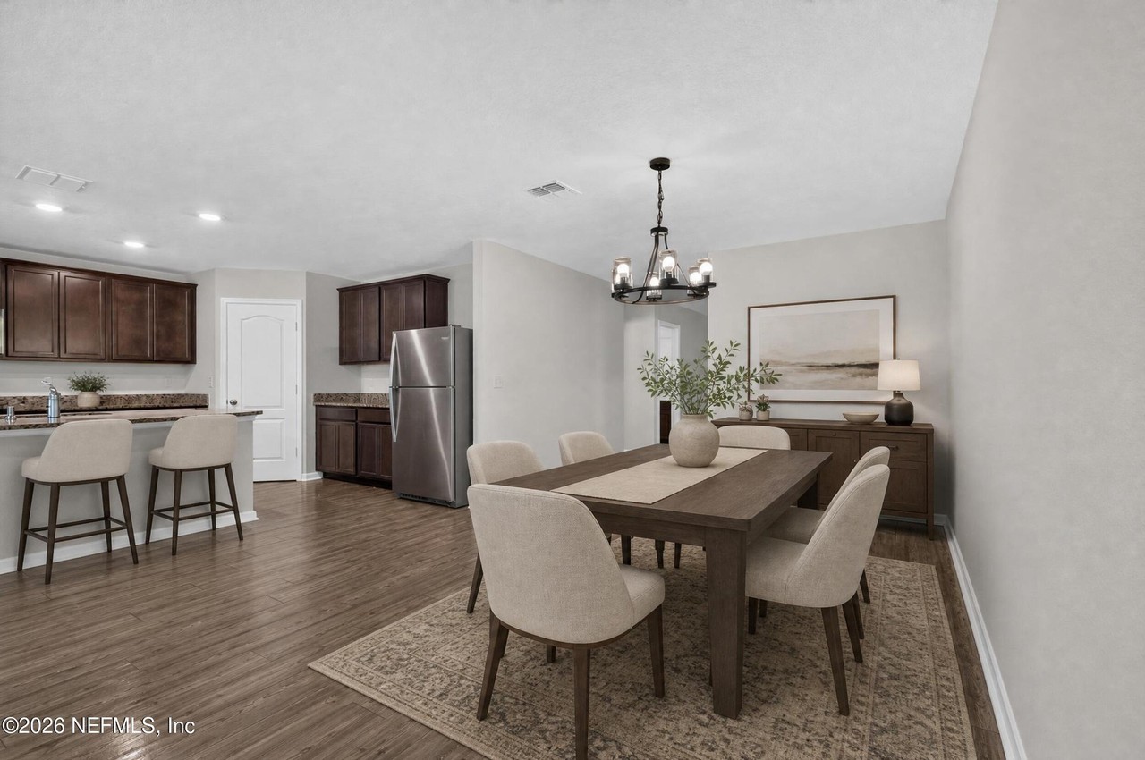 8515 Lake George Cir E - Photo 4 of 11