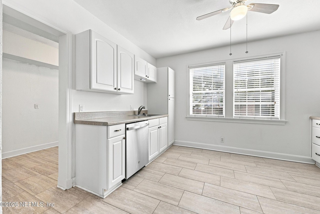 1504 Palm Ave #1504-1506 - Photo 5 of 20
