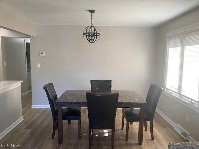 1201 Winchester Dr - Photo 5 of 13