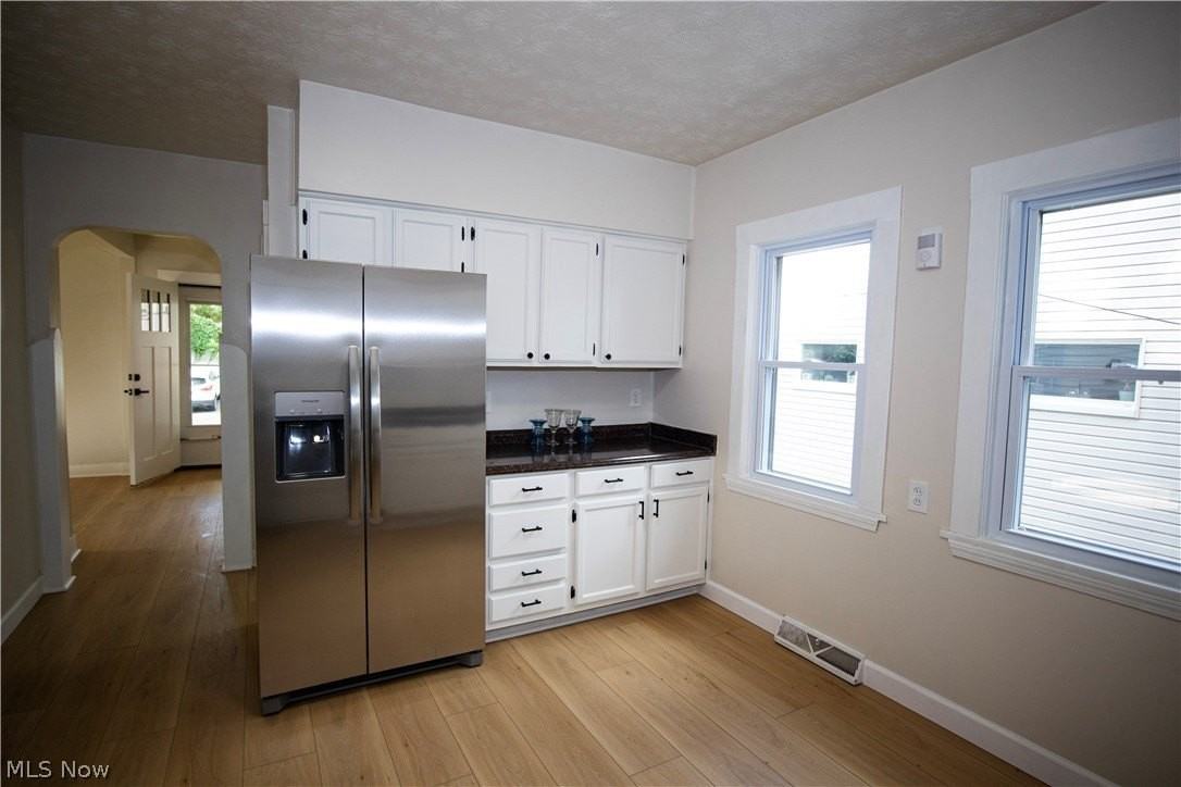4463 W 20th St - Photo 7 of 19
