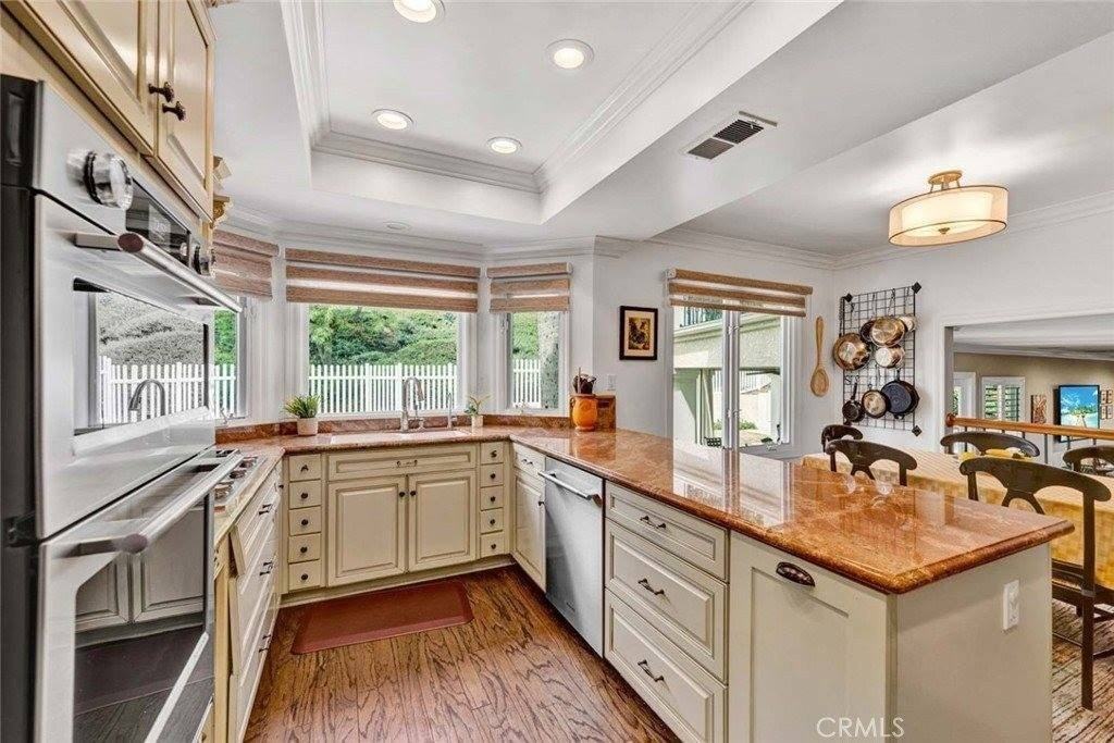 3323 E Ridgeway Rd - Photo 6 of 23