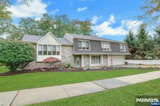 32 Clinton Ln - Photo 1 of 1