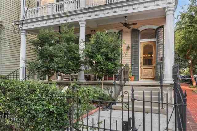 1478 Camp St - Photo 2 of 26