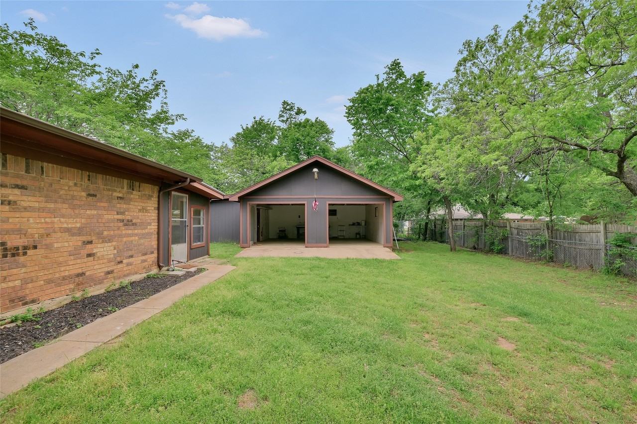 609 Cooper Ln - Photo 6 of 28