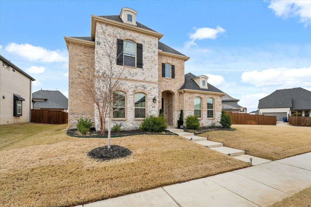 1171 Anatole Dr - Photo 2 of 27