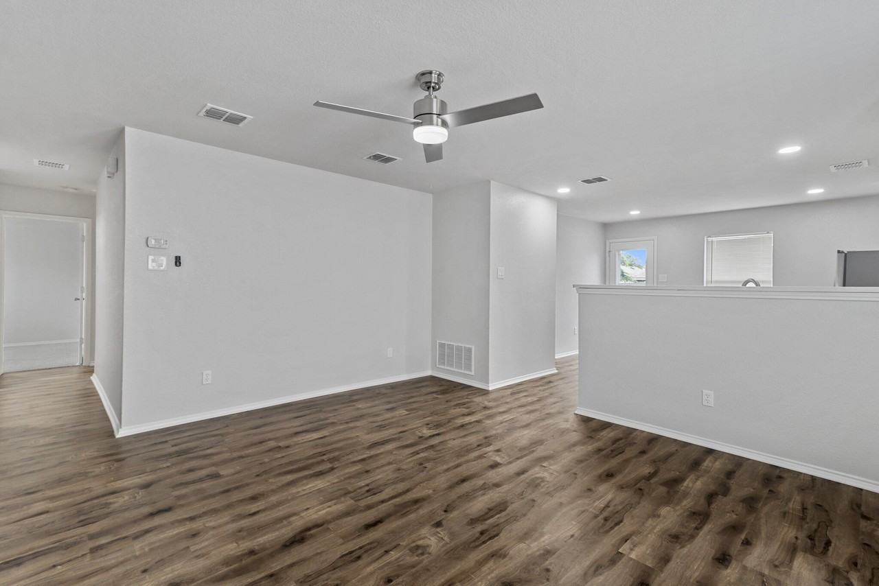 932 Poncho Ln - Photo 5 of 19