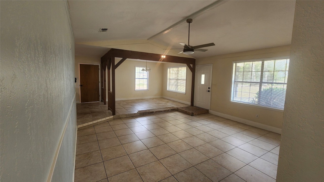 254 County Road 3225 - Photo 6 of 31