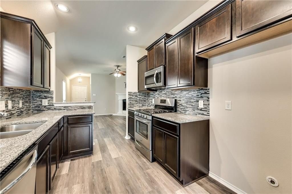 9821 Pronghorn Rd - Photo 4 of 16