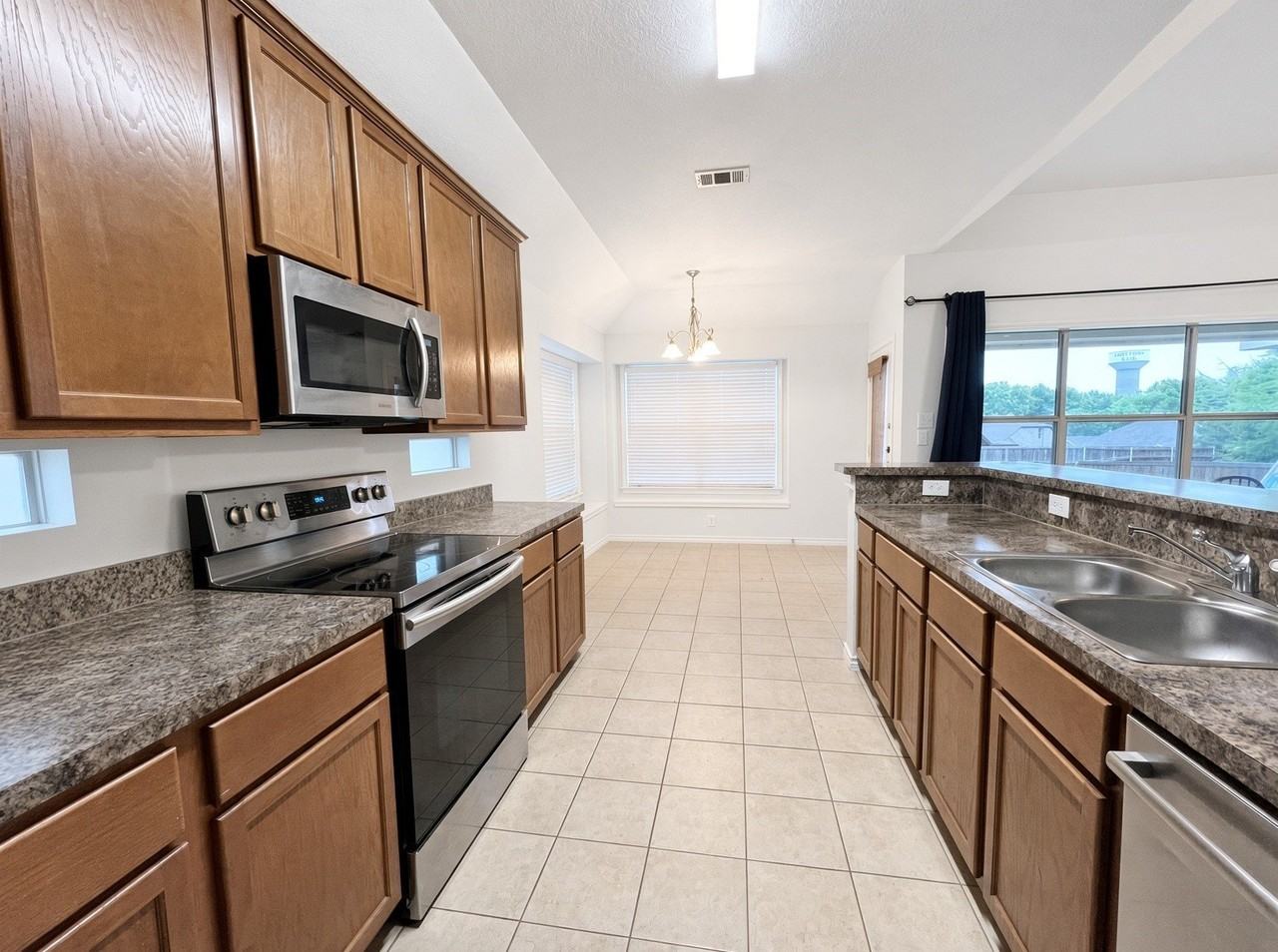 1329 Hill View Trl - Photo 3 of 14