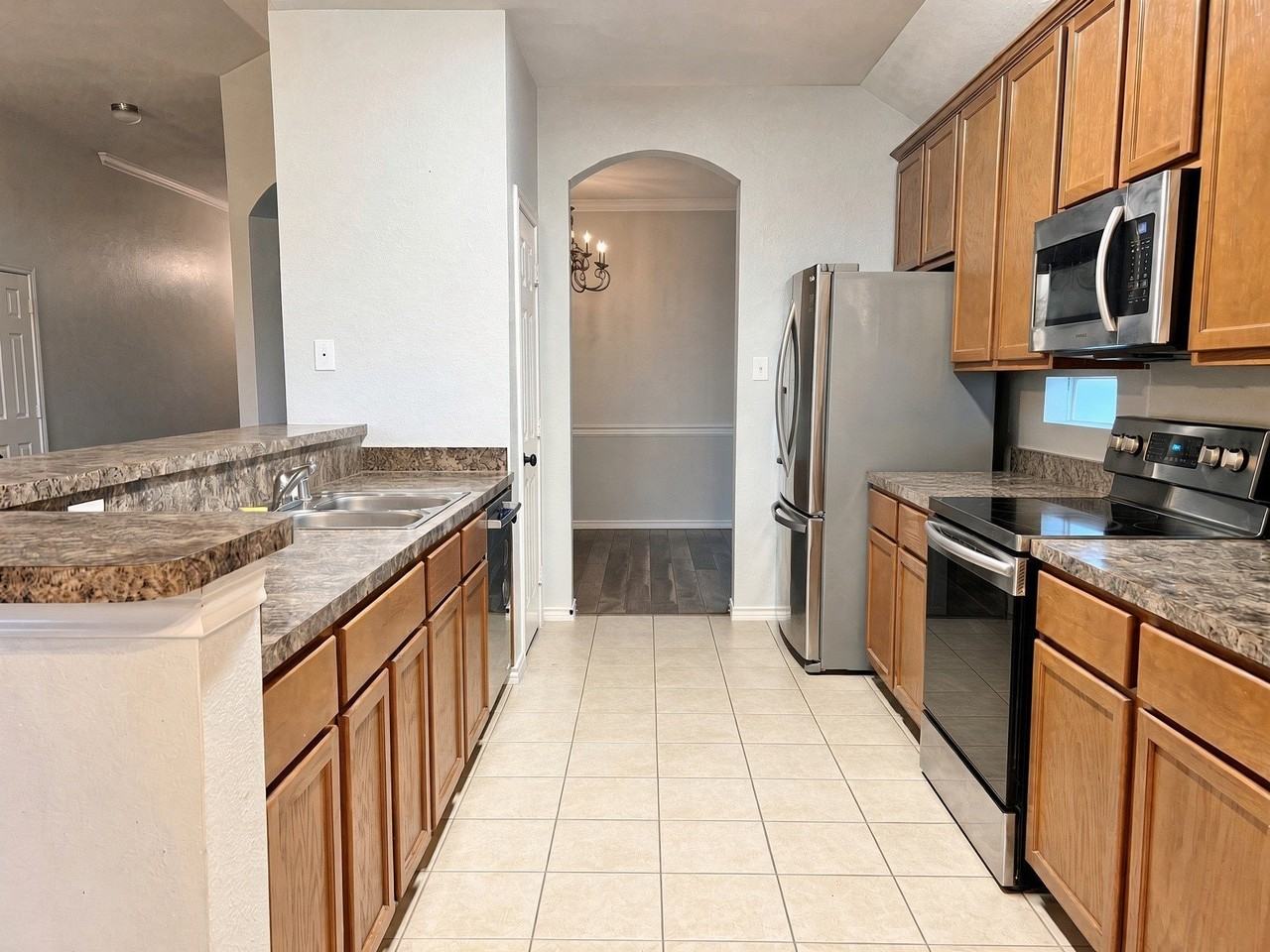 1329 Hill View Trl - Photo 4 of 14