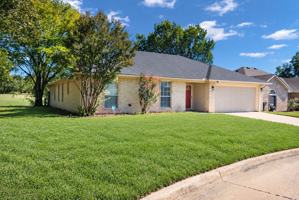 featured image of 801 Bentree Dr