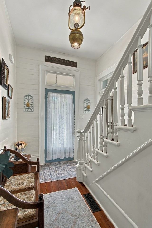 616 W Virginia St - Photo 5 of 37