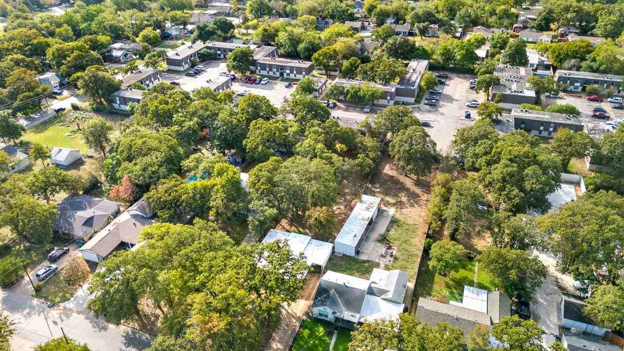 4112 Creech St - Photo 6 of 27
