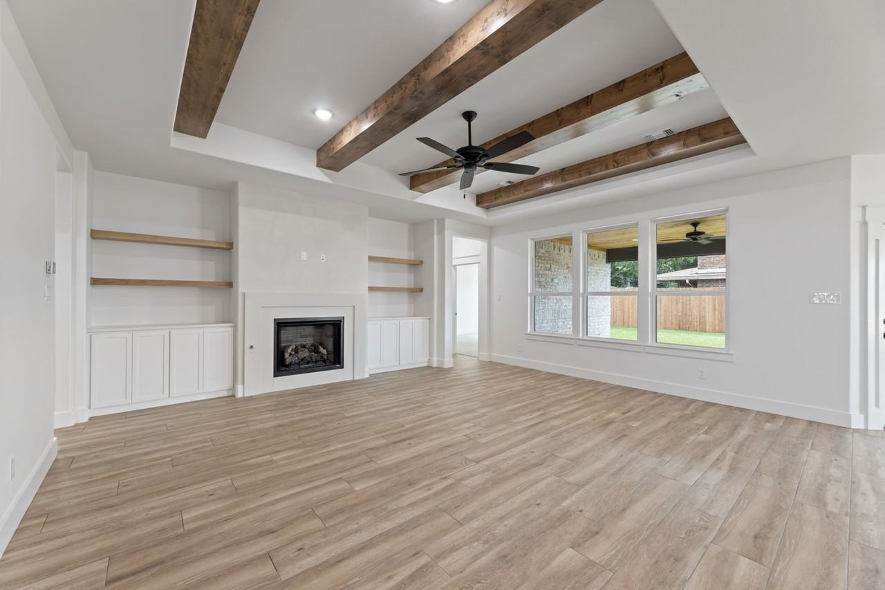 4713 South Dr - Photo 6 of 38