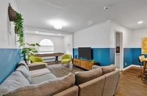 4414 Knoxville St - Photo 3 of 9
