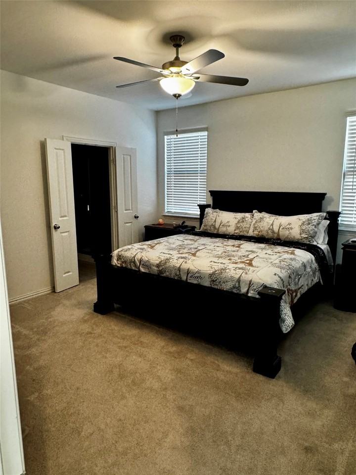 1305 Rousseau Dr - Photo 5 of 21