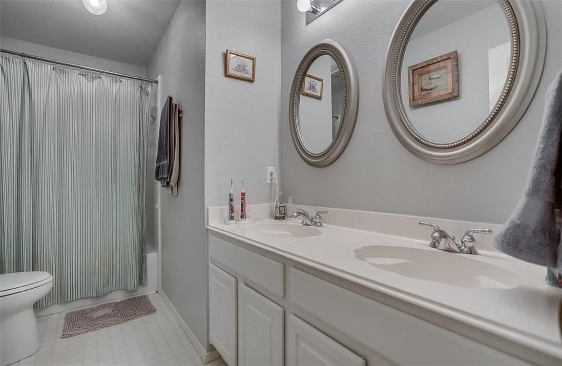 1307 Capstan Dr - Photo 4 of 30