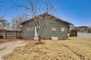 featured image of 140 Merchant St #1