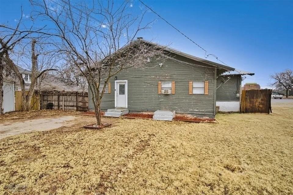 140 Merchant St #1 - Photo 3 of 19