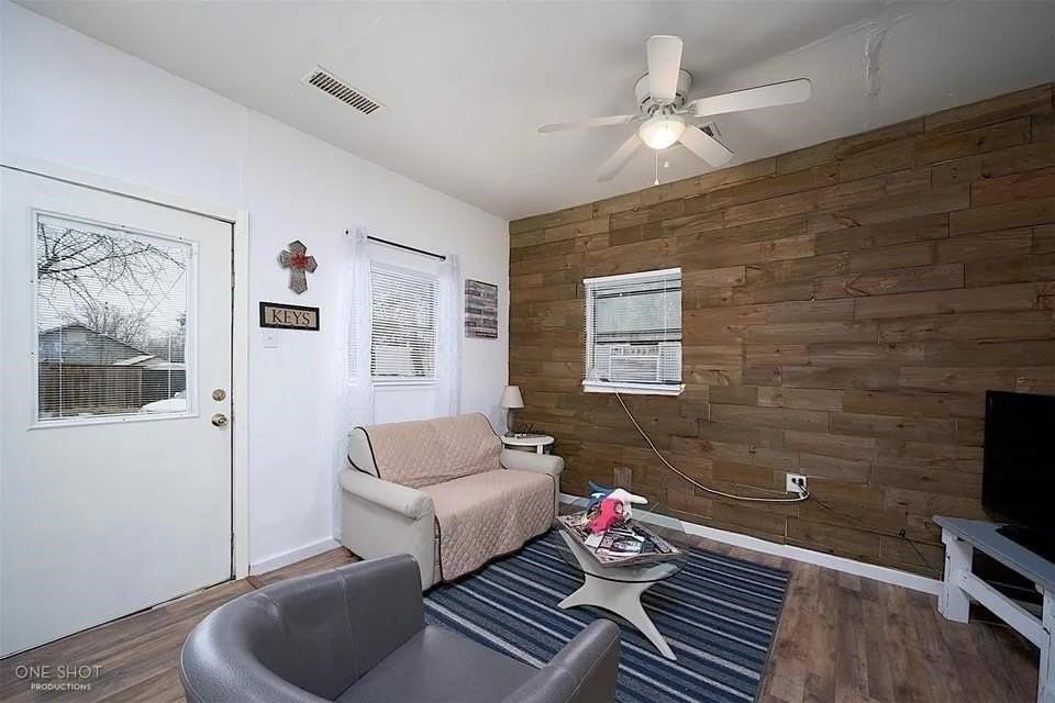 140 Merchant St #1 - Photo 5 of 19