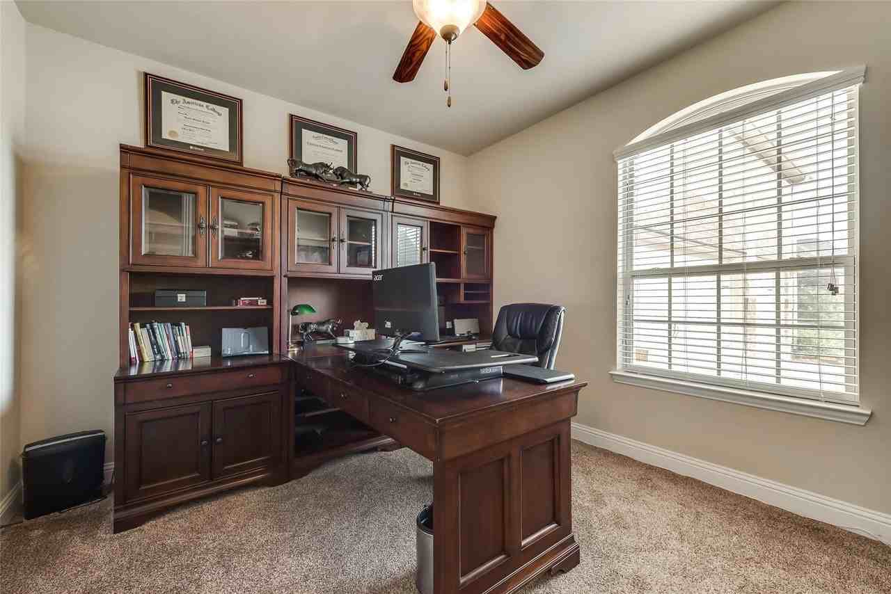 2332 Bunny Run Ln - Photo 4 of 28