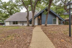 featured image of 1801 Green Oaks Dr