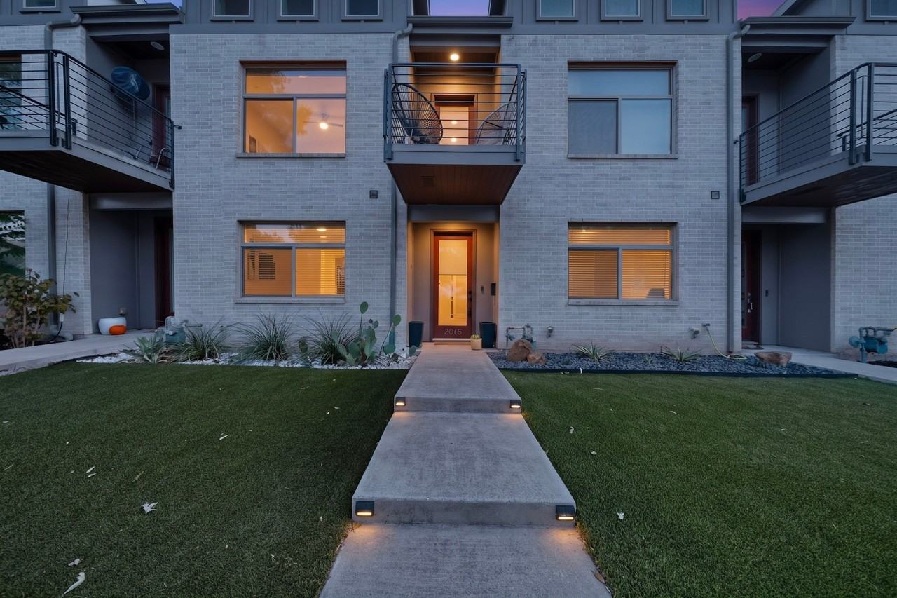 2006 Matilda St - Photo 2 of 39
