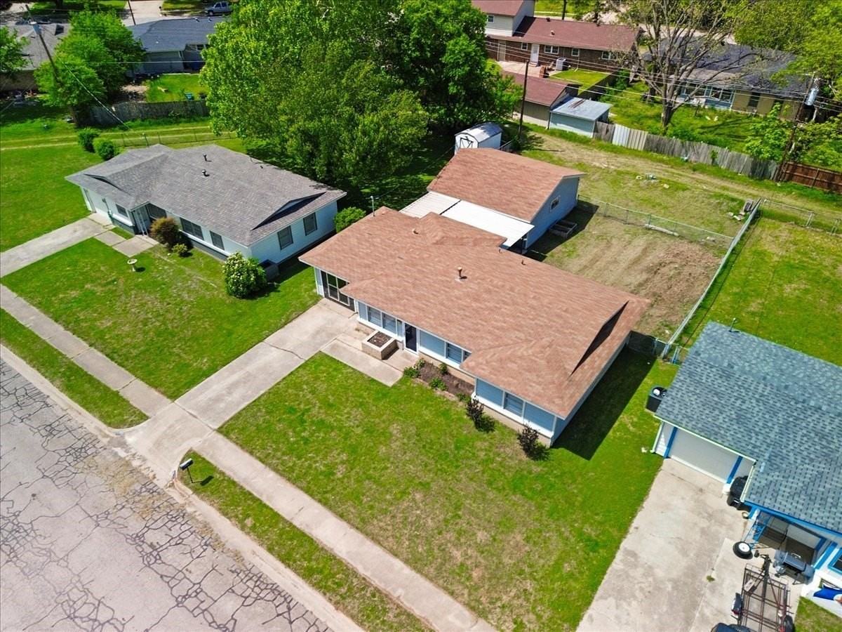 1308 Rose Ave - Photo 3 of 23