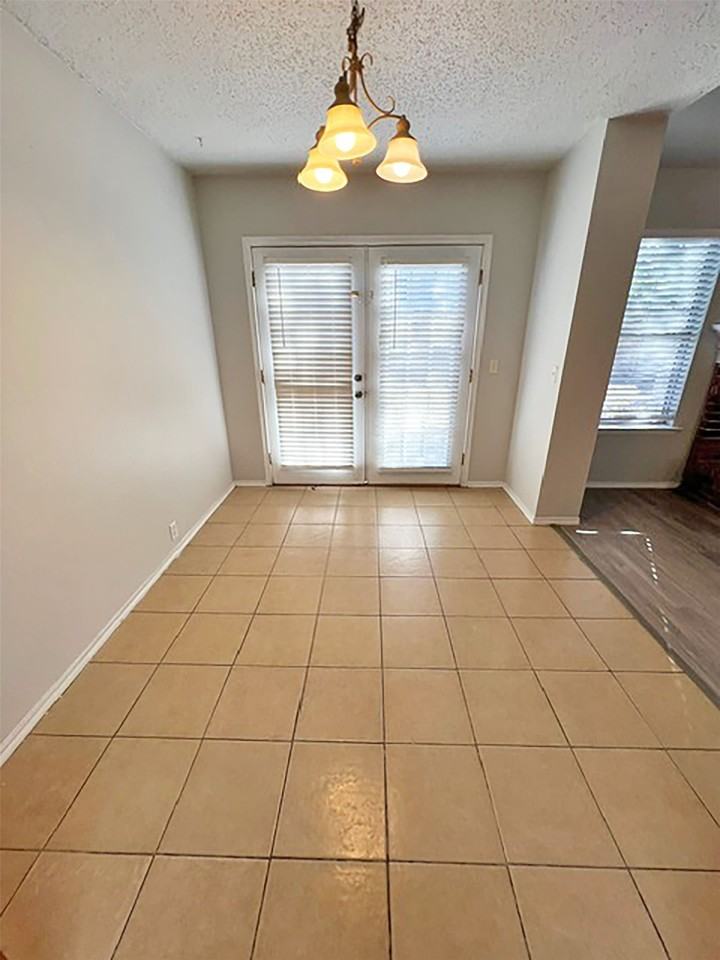 1021 Beechwood Dr - Photo 7 of 20