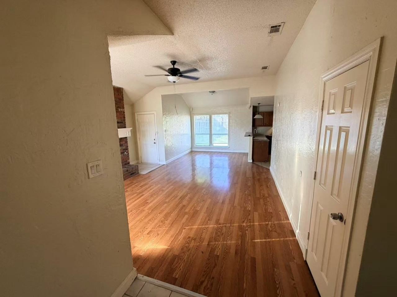 7801 Swiss Way - Photo 6 of 11