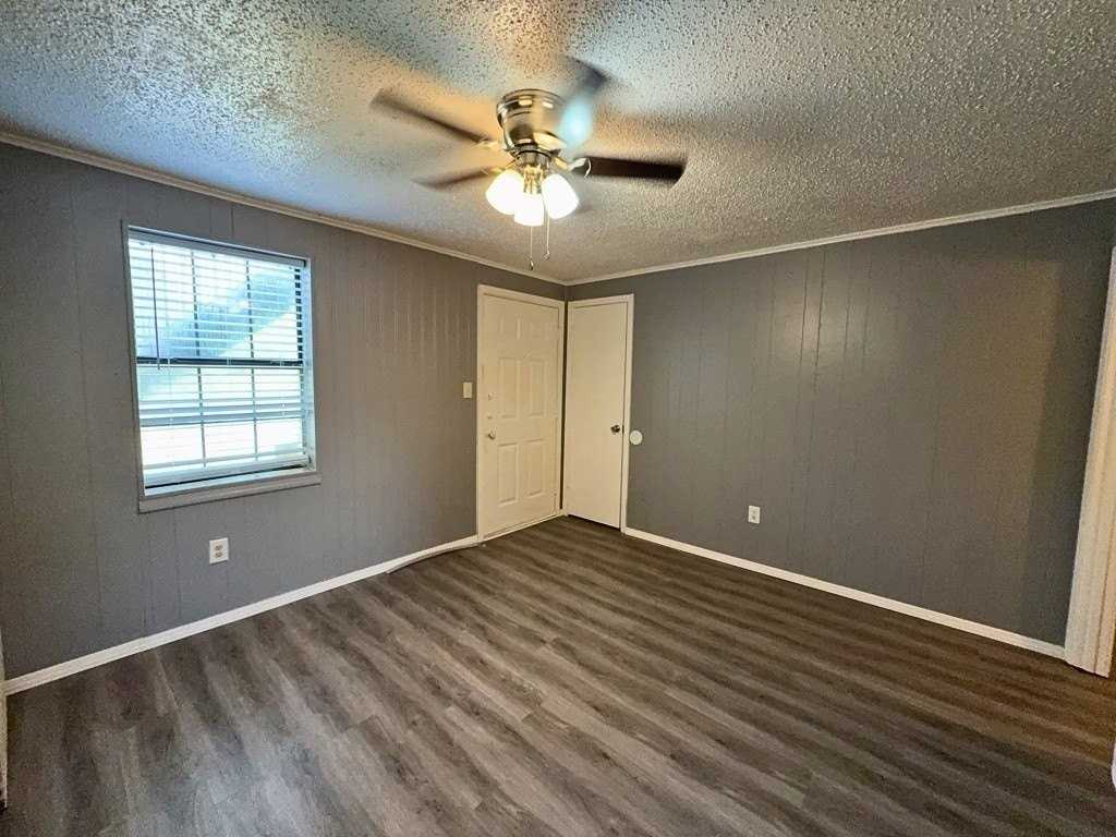 1601 Voirin Rd - Photo 3 of 18