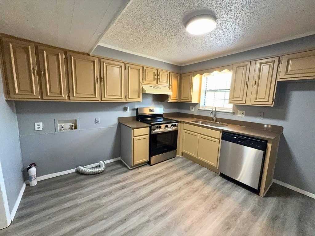 1601 Voirin Rd - Photo 5 of 18