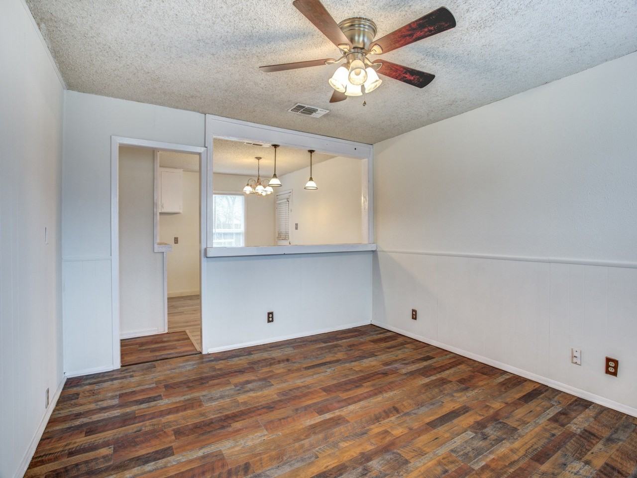 533 Nw Lorna St - Photo 6 of 25